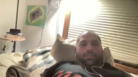 Snapshot of averagejoe345977 chatting on 02/02/26, 05:50 averagejoe345977 online show from 02/02/26, 05:50