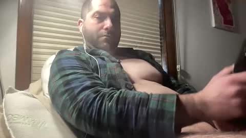 Snapshot of averagejoe345977 chatting on 02/06/26, 02:53 averagejoe345977 online show from 02/06/26, 02:53