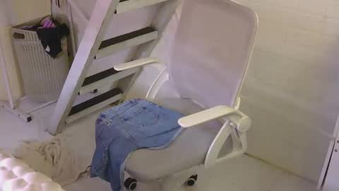 Rhian online show from 04/16/26, 01:50