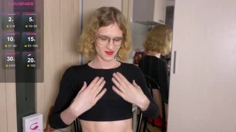 Alex online show from 12/16/25, 09:31