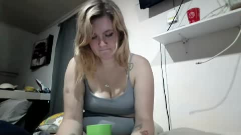 Avery Doll online show from 06/18/26, 12:33