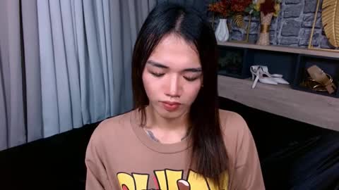 Snapshot of avery_hunt chatting on 02/16/26, 09:33 Avery online show from 02/16/26, 09:33