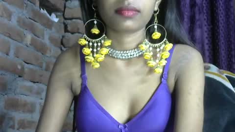 avery_lust01 online show from 01/28/25, 05:43