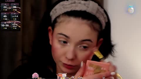 AveryWillow online show from 01/11/25, 04:14