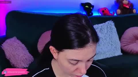 AveryWillow online show from 03/23/26, 11:31