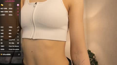 Lucy online show from 03/04/26, 06:41