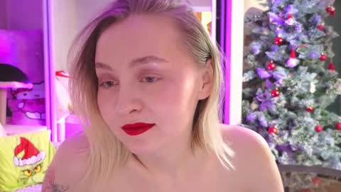 Snapshot of avgustina_love chatting on 01/25/25, 01:08 avgustina_love online show from 01/25/25, 01:08