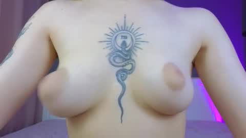 avgustina_love online show from 12/04/25, 08:23