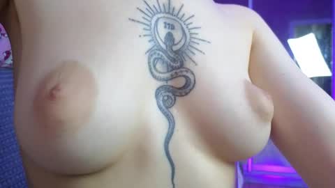 avgustina_love online show from 04/09/26, 01:16