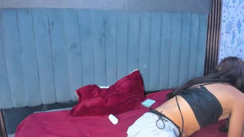 avi_thomsonn online show from 02/13/26, 09:55