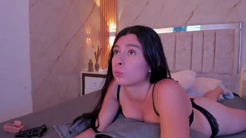 Snapshot of avigail_xo chatting on 02/10/26, 06:45 Avigail online show from 02/10/26, 06:45