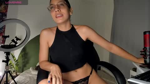   Follow me  Pvt and c2c is on  online show from 04/16/26, 03:18