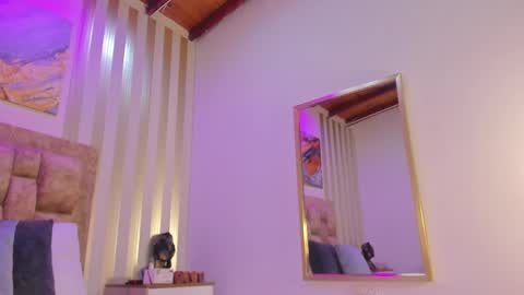 Snapshot of avis_lara chatting on 09/12/25, 06:30 AVIS online show from 09/12/25, 06:30