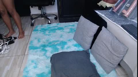 AVIS  online show from 04/20/26, 06:42