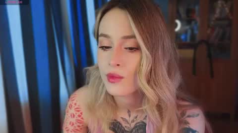 Snapshot of aviva_faith chatting on 06/20/26, 04:54 Aviva online show from 06/20/26, 04:54