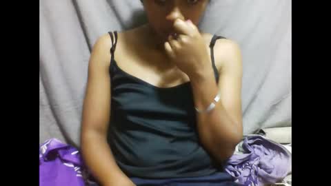 Snapshot of avontsoaldy chatting on 10/20/25, 03:07 avontsoaldy online show from 10/20/25, 03:07