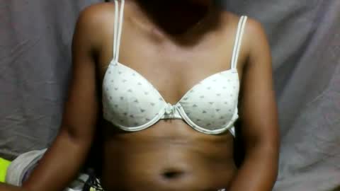 Snapshot of avontsoaldy chatting on 10/21/25, 04:19 avontsoaldy online show from 10/21/25, 04:19