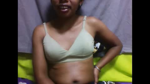 Snapshot of avontsoaldy chatting on 10/31/25, 04:02 avontsoaldy online show from 10/31/25, 04:02