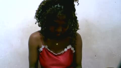 Snapshot of avotraina chatting on 02/14/26, 05:48 avotraina online show from 02/14/26, 05:48