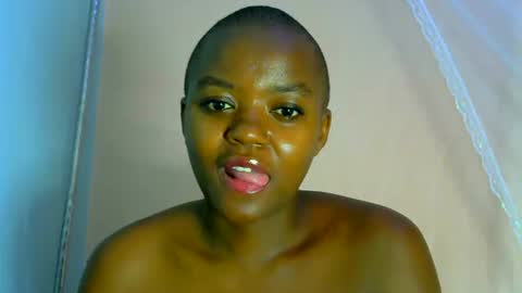 avril254 online show from 02/24/25, 11:41