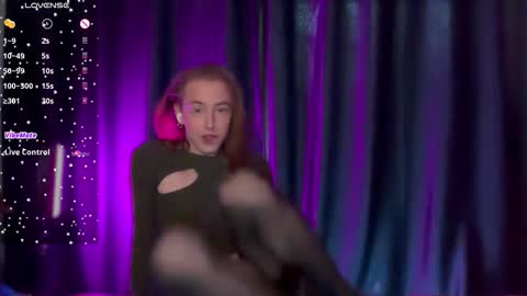 avril_pearly_ online show from 02/11/26, 11:04