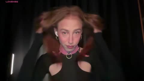 avril_pearly_ online show from 06/22/26, 11:29