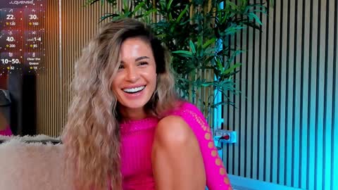 Snapshot of avrillcyrux chatting on 01/31/25, 02:49 AVRILL CYRUX online show from 01/31/25, 02:49