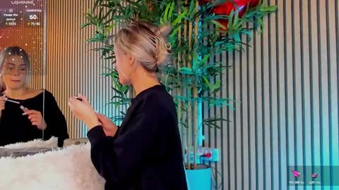 Snapshot of avrillcyrux chatting on 02/22/25, 07:34 AVRILL CYRUX online show from 02/22/25, 07:34