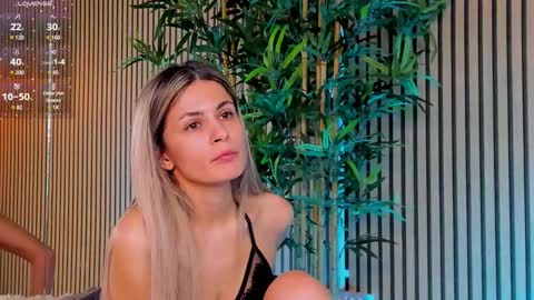 Snapshot of avrillcyrux chatting on 02/28/25, 07:48 AVRILL CYRUX online show from 02/28/25, 07:48