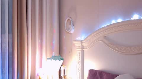 Avrora Inst online show from 01/17/26, 08:23