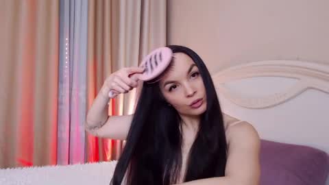 Avrora Inst online show from 04/09/26, 10:15