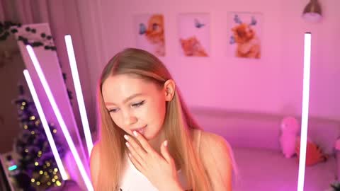 Avrora online show from 01/23/25, 05:31