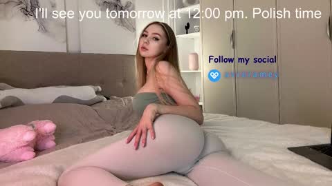 Avrora online show from 02/11/25, 09:25