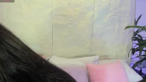 Avy  online show from 10/27/25, 11:36