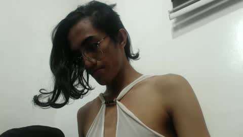 Snapshot of awake_my_bighardcock chatting on 09/22/25, 02:02 nahara online show from 09/22/25, 02:02