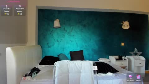 Jolie online show from 12/16/24, 07:04