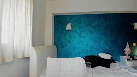 Jolie online show from 03/12/25, 09:44