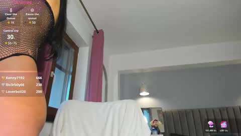 Jolie online show from 11/27/25, 07:32