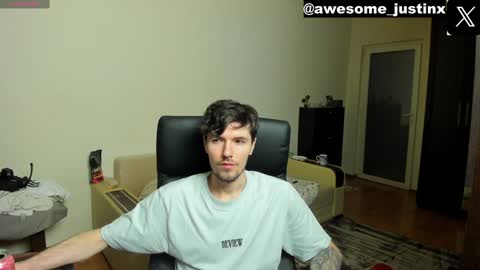 Snapshot of awesome_justin chatting on 12/04/24, 11:30 Justin online show from 12/04/24, 11:30