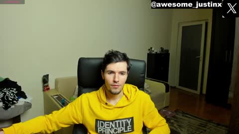 Snapshot of awesome_justin chatting on 12/09/24, 06:25 Justin online show from 12/09/24, 06:25