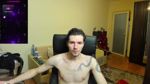 Snapshot of awesome_justin chatting on 01/05/25, 11:12 Justin online show from 01/05/25, 11:12