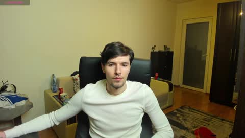 Snapshot of awesome_justin chatting on 02/05/25, 08:35 Justin online show from 02/05/25, 08:35