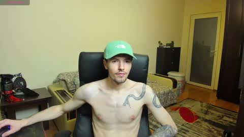 Snapshot of awesome_justin chatting on 03/11/25, 05:27 Justin online show from 03/11/25, 05:27