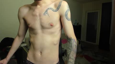 Snapshot of awesome_justin chatting on 09/25/25, 08:12 Justin online show from 09/25/25, 08:12