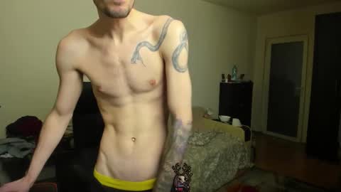 Snapshot of awesome_justin chatting on 11/14/25, 12:09 Justin online show from 11/14/25, 12:09