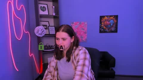 Snapshot of awesomeemma_ chatting on 05/07/26, 11:26 awesomeemma_ online show from 05/07/26, 11:26