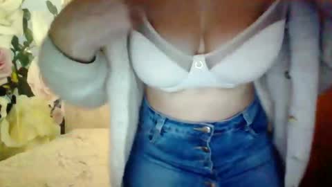 awesomeladyy online show from 02/02/25, 06:20