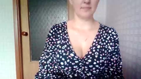 awesomeladyy online show from 02/06/26, 08:51