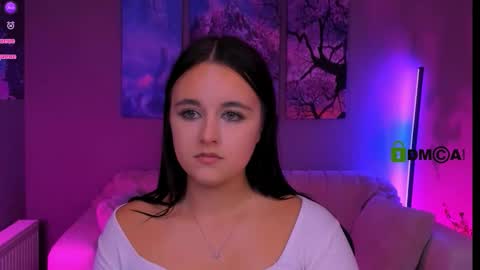 monica online show from 10/09/25, 02:04