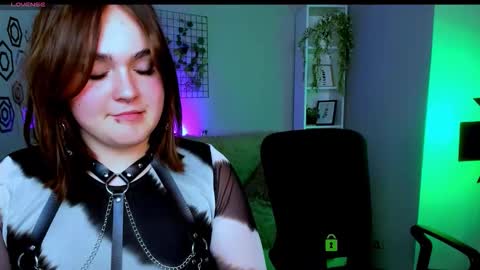 monica online show from 10/12/25, 09:36